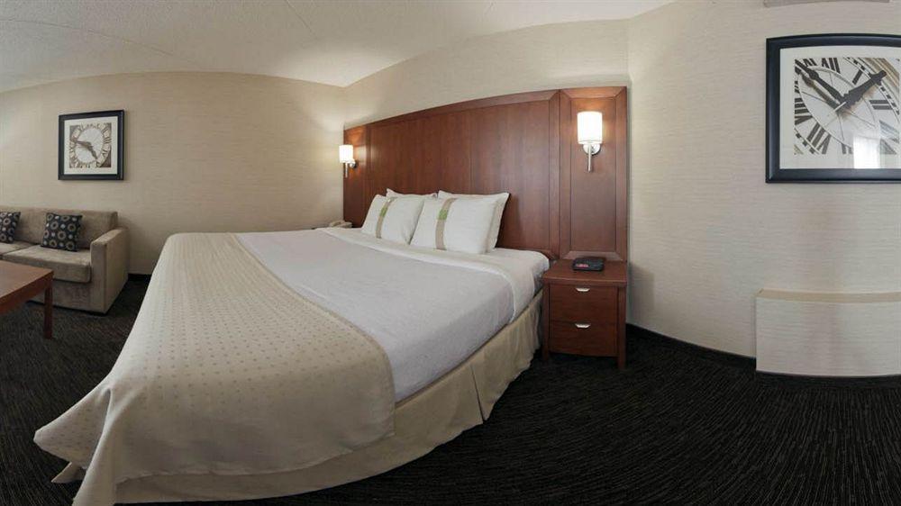 Holiday Inn Oakville Centre By Ihg Kültér fotó