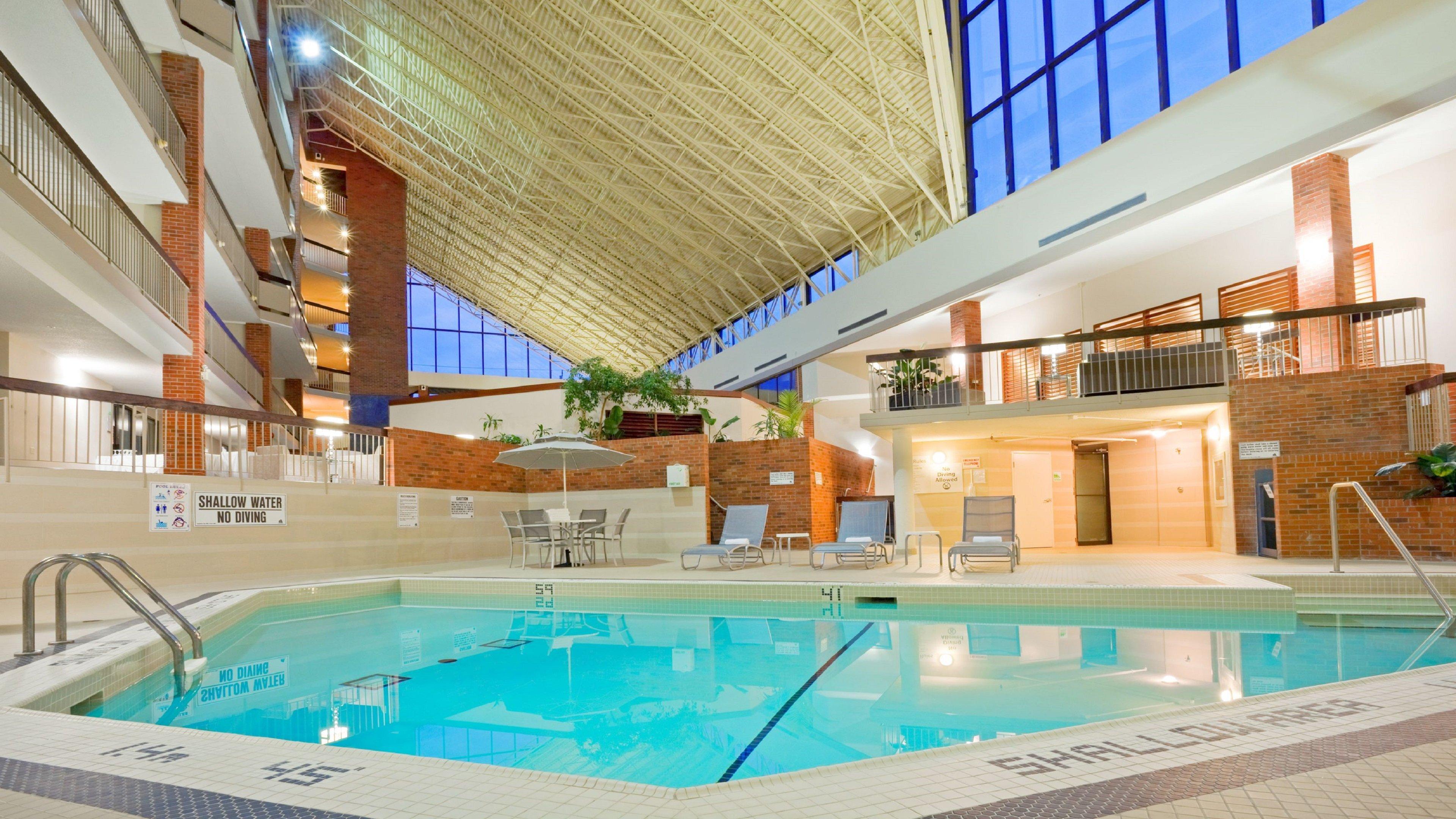 Holiday Inn Oakville Centre By Ihg Kültér fotó