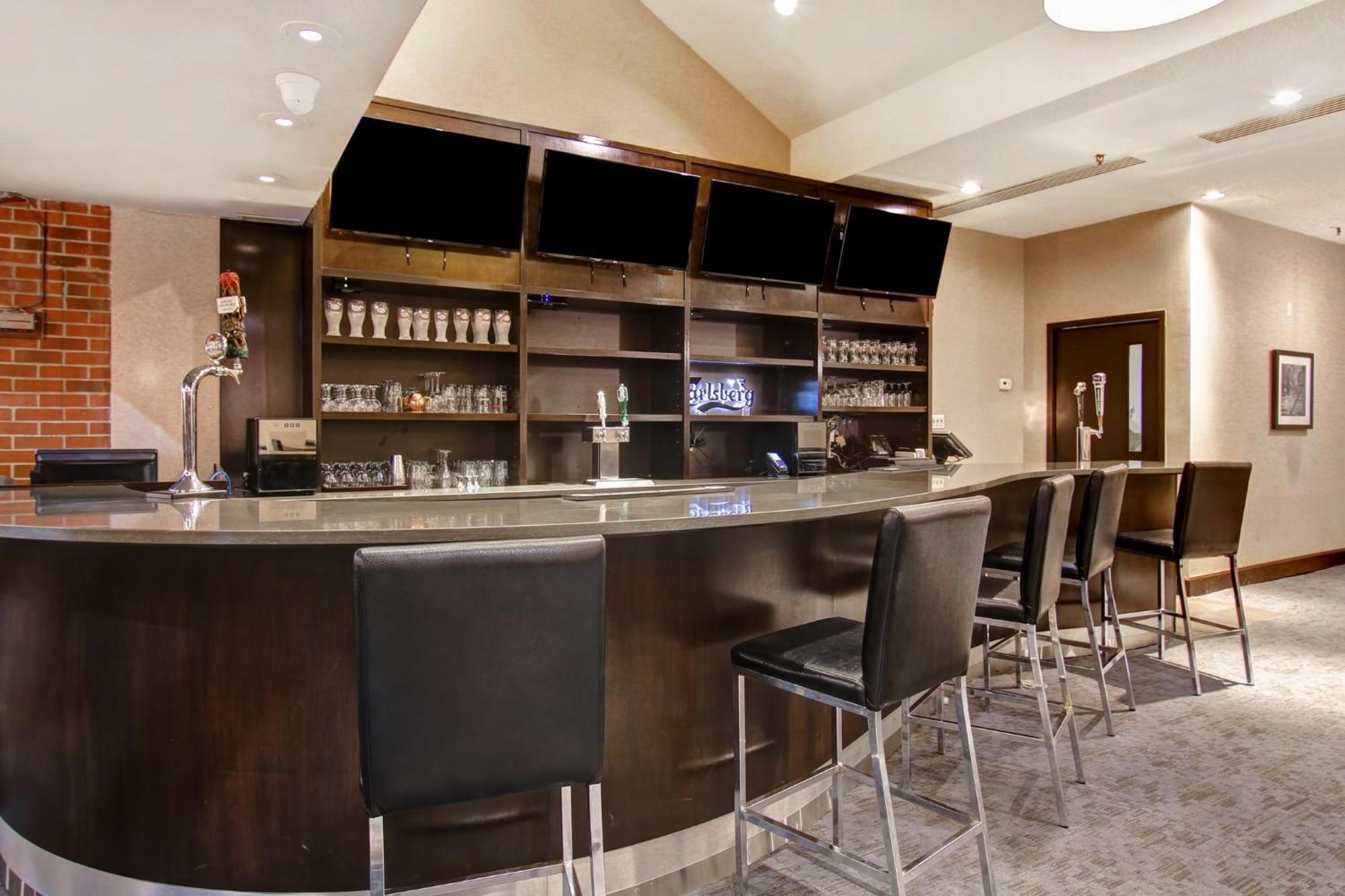 Holiday Inn Oakville Centre By Ihg Kültér fotó